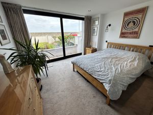 Photo 21- click for photo gallery